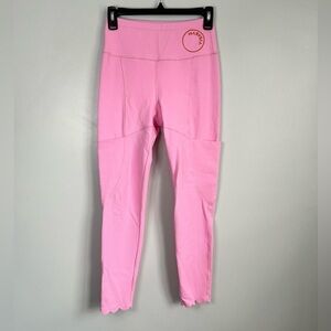 Marysia Sport Size S • Cropped Pink Athletic Leggings Scalloped Bottoms.